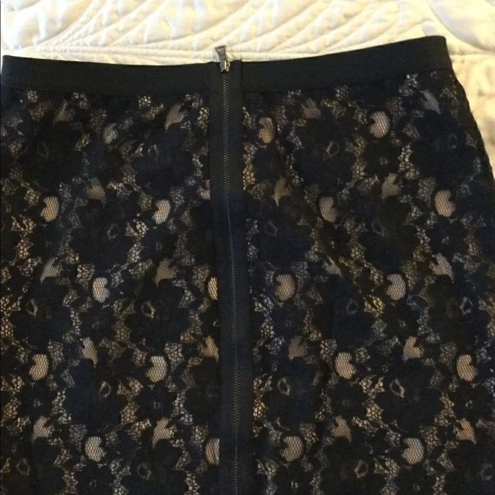 BCBG Sz M black lace back zippered skirt